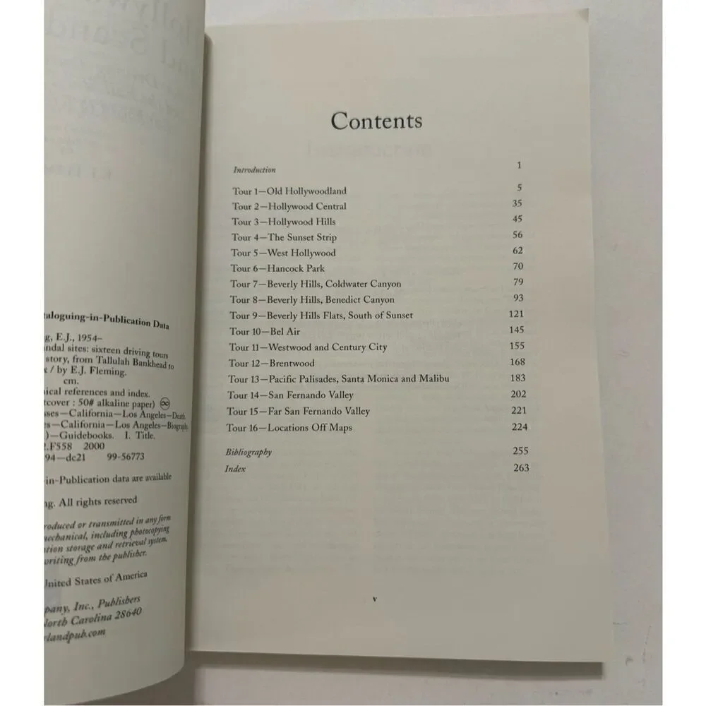 HOLLYWOOD DEATH AND SCANDAL SITES Sixteen Driving Tours with Directions (2000)